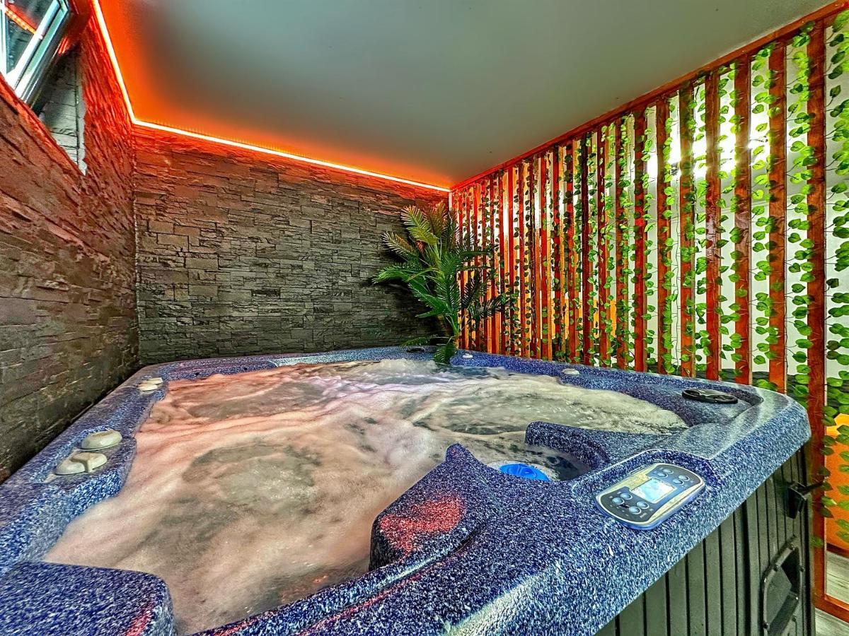 Luxor - Jacuzzi&Cozy Apartments Sibiu Eksteriør billede